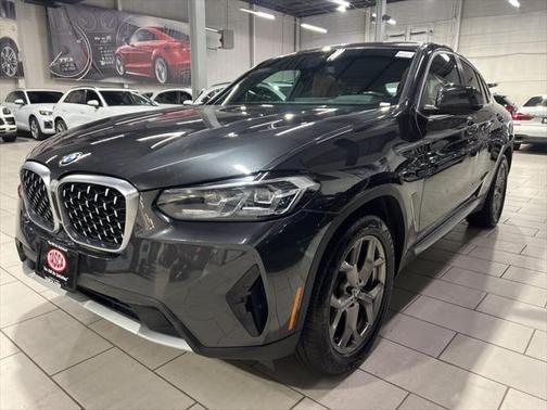 2022 BMW X4 xDrive30i