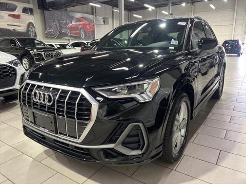 2024 Audi Q3 45 S line Premium Plus