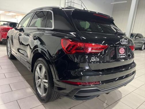 2024 Audi Q3 45 S line Premium Plus