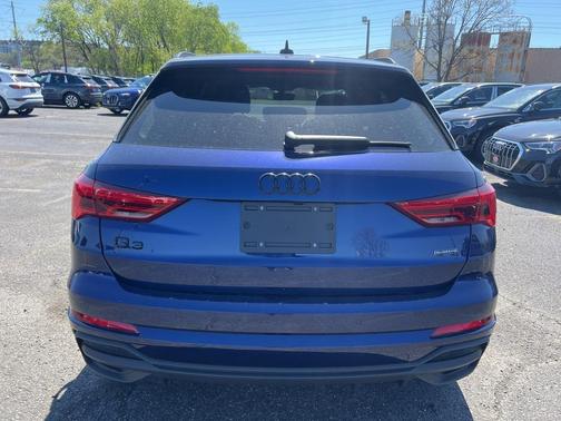 2025 Audi Q3 Premium 45 TFSI S line quattro Tiptronic