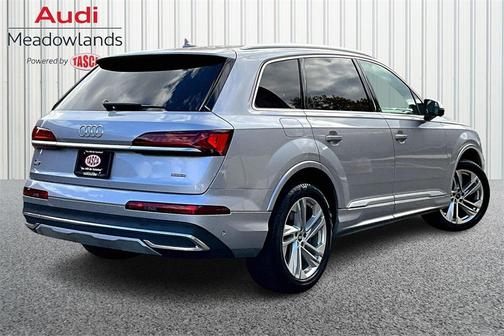 2022 Audi Q7 55 Premium Plus