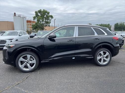 2025 Audi Q5 2.0T Premium Plus