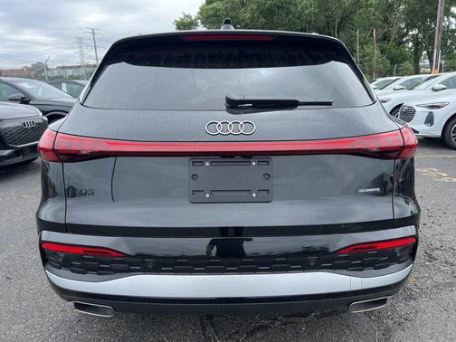 2025 Audi Q5 2.0T Premium Plus