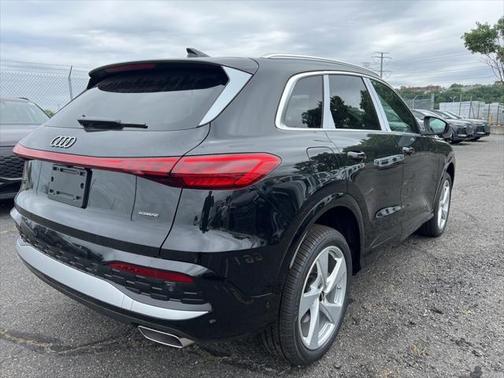 2025 Audi Q5 2.0T Premium Plus