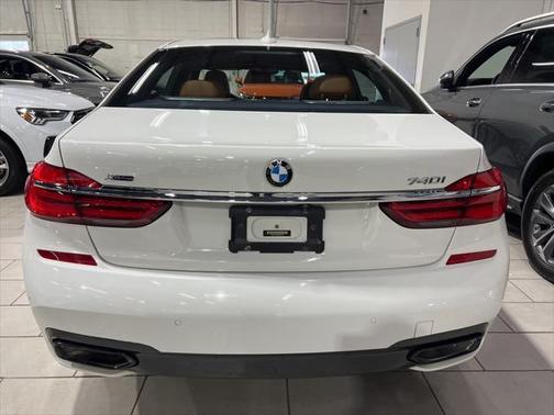 2019 BMW 740 xDrive