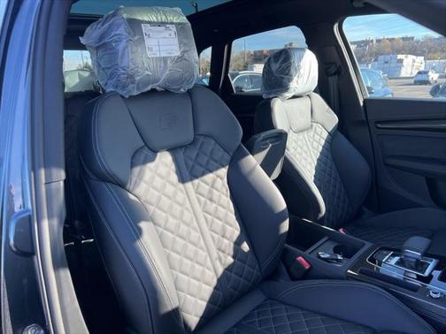 2025 Audi SQ5 3.0T Premium Plus