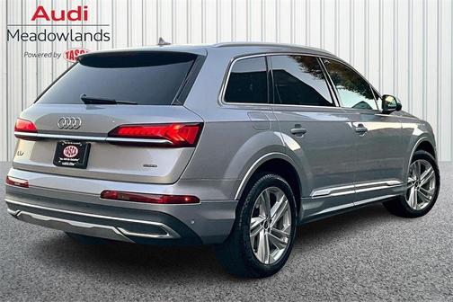 2022 Audi Q7 55 Premium Plus