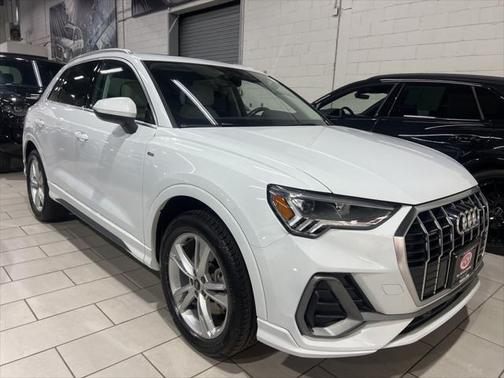 2022 Audi Q3 45 S line Premium Plus