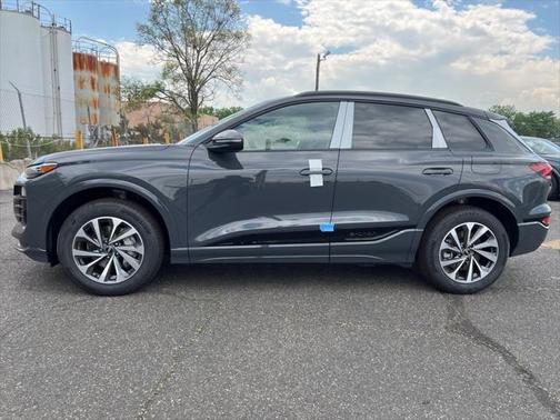 2025 Audi Q6 e-tron Premium