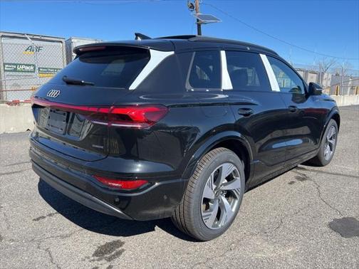 2025 Audi Q6 e-tron Premium