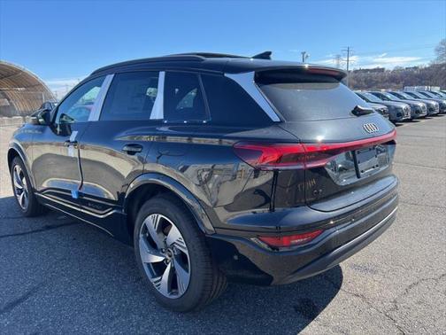 2025 Audi Q6 e-tron Premium