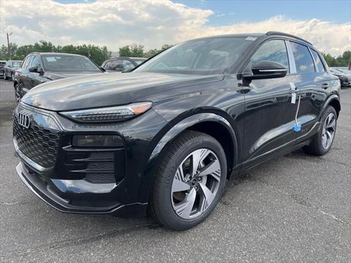 2025 Audi Q6 e-tron Premium