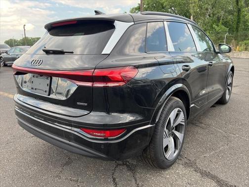 2025 Audi Q6 e-tron Premium
