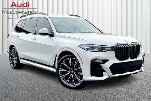 2022 BMW X7 M50i