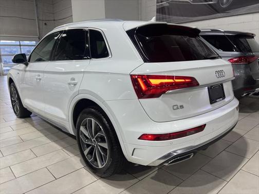 2022 Audi Q5 45 S line Premium