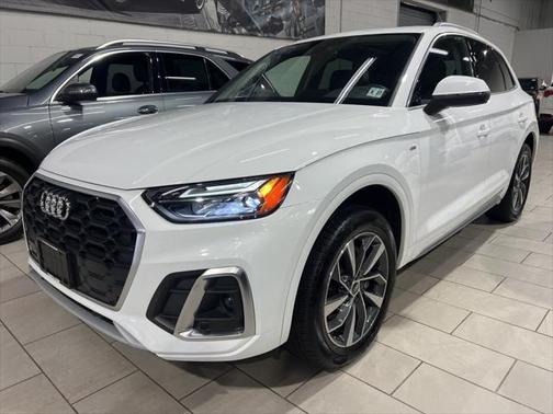 2022 Audi Q5 45 S line Premium
