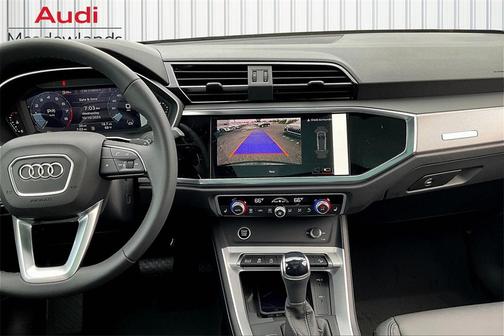 2025 Audi Q3 Premium