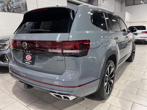 2025 Volkswagen Atlas 2.0T SEL Premium R-Line 4MOTION