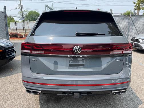 2025 Volkswagen Atlas 2.0T SEL Premium R-Line 4MOTION