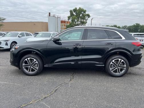 2025 Audi Q5 2.0T Premium