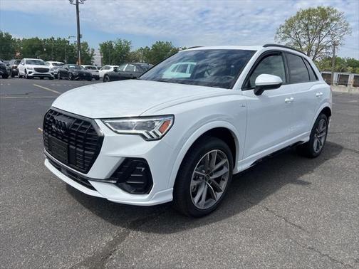 2025 Audi Q3 Premium
