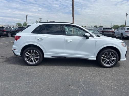 2025 Audi Q3 Premium