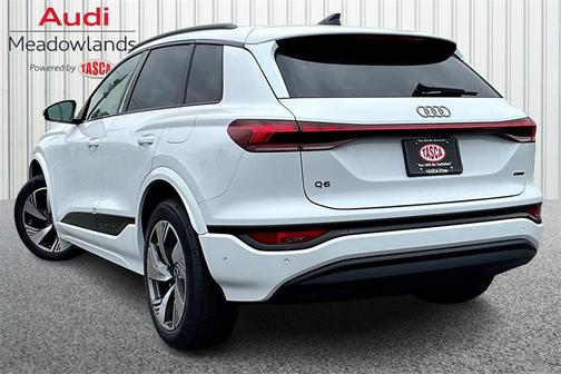 2025 Audi Q6 e-tron Premium Plus