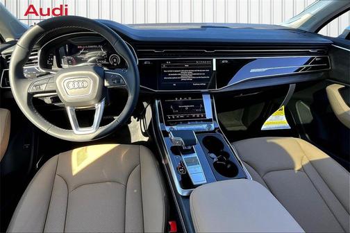 2025 Audi Q7 55 Premium Plus