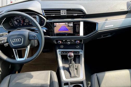 2025 Audi Q3 Premium