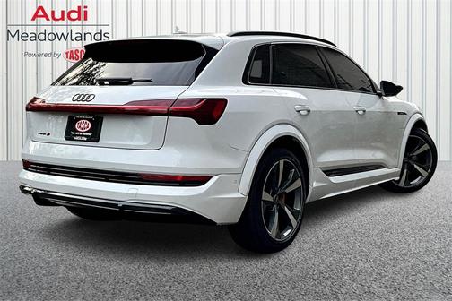 2022 Audi e-tron S Premium Plus
