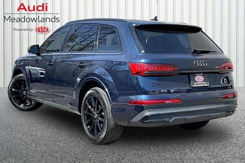 Waitomo Blue Metallic 2023 Audi Q7 55 Premium Plus