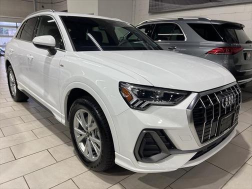 2024 Audi Q3 45 S line Premium Plus