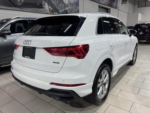 2024 Audi Q3 45 S line Premium Plus