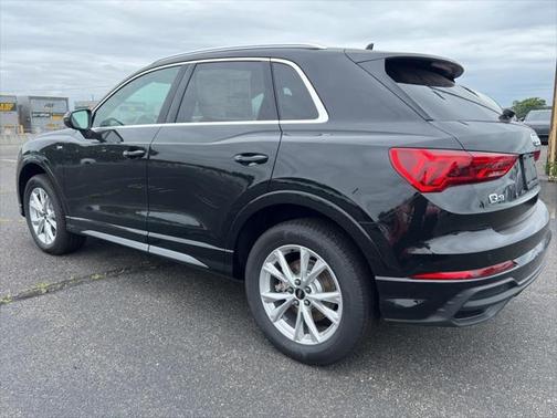 2025 Audi Q3 Premium