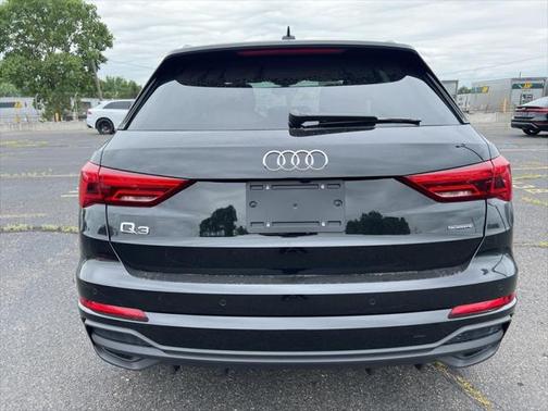 2025 Audi Q3 Premium