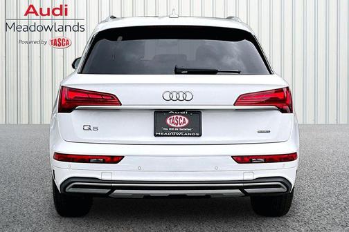 Ibis White 2023 Audi Q5 40 Premium