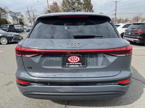 2025 Audi Q6 e-tron Premium
