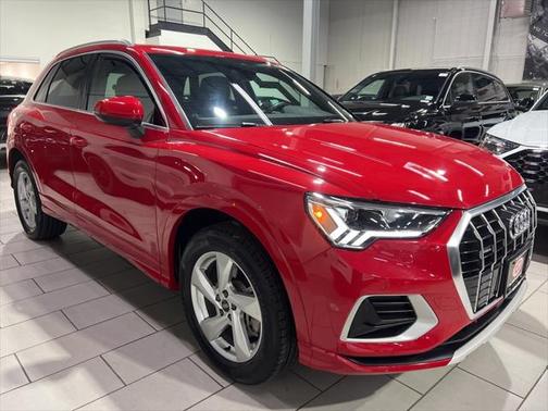 2022 Audi Q3 40 Premium Plus