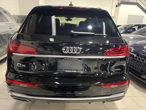 2022 Audi Q5 45 S line Premium