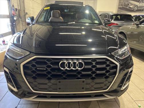 2022 Audi Q5 45 S line Premium