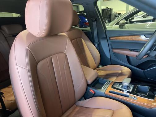 2022 Audi Q5 45 S line Premium