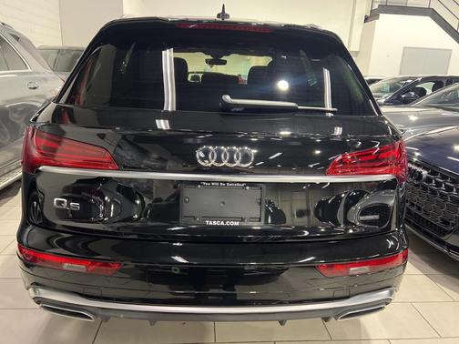 2022 Audi Q5 45 S line Premium