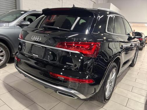 2022 Audi Q5 45 S line Premium