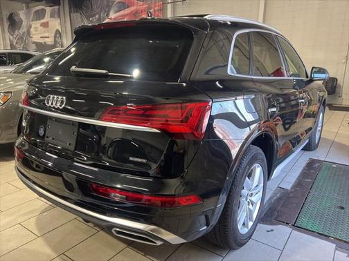 2022 Audi Q5 45 S line Premium