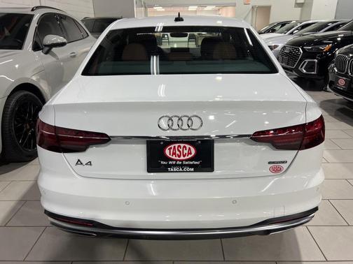 2024 Audi A4 45 S line Premium