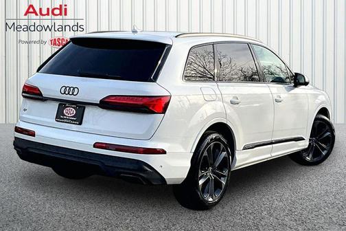 White 2025 Audi Q7 55 Premium Plus
