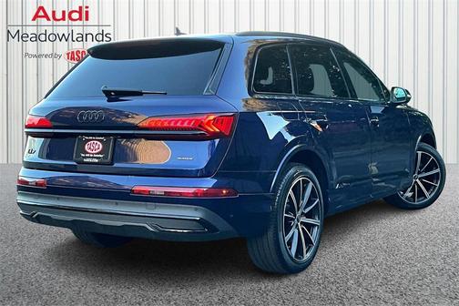 2022 Audi Q7 55 Premium Plus