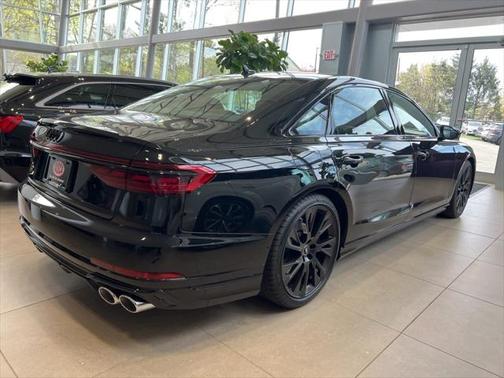 2025 Audi S8 4.0T