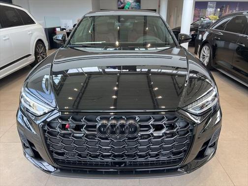 2025 Audi S8 4.0T