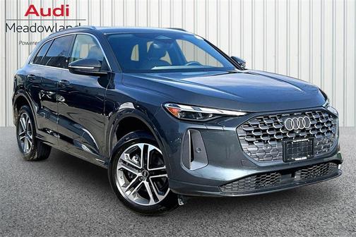 2025 Audi Q5 Premium TFSI quattro S tronic